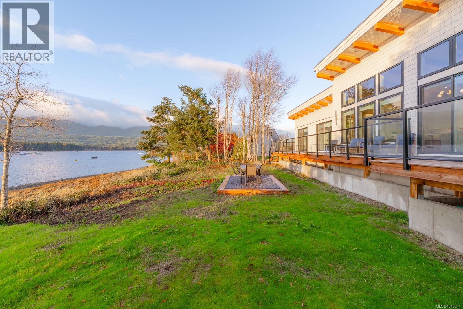 5496 Deep Bay Dr, Bowser