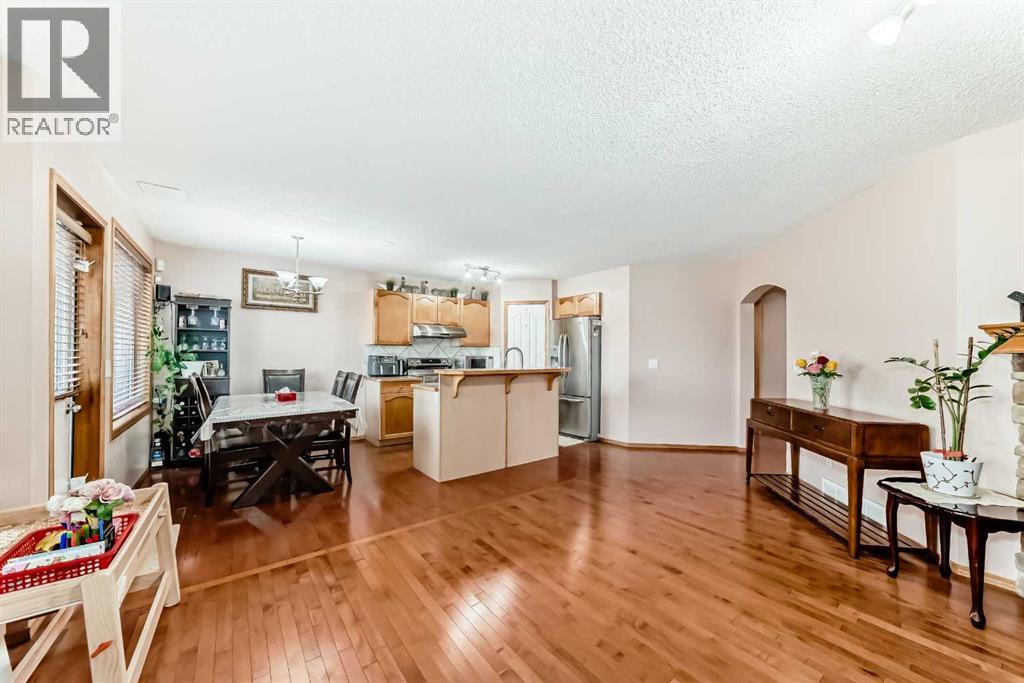 Single Family House for Sale in  Everstone Road SW Evergreen Calgary 