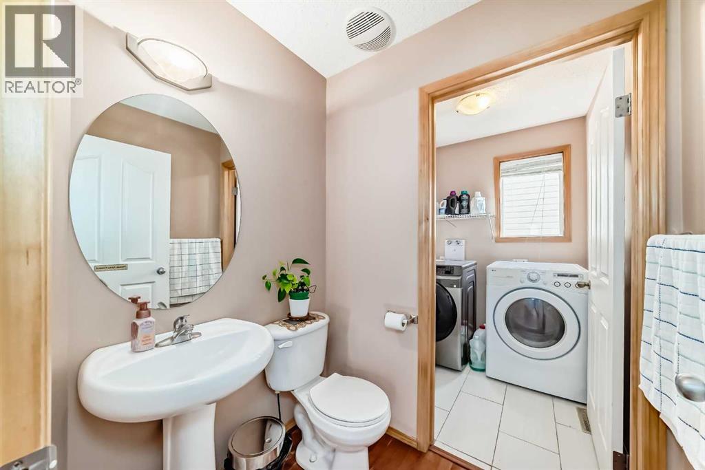 Single Family House for Sale in  Everstone Road SW Evergreen Calgary 