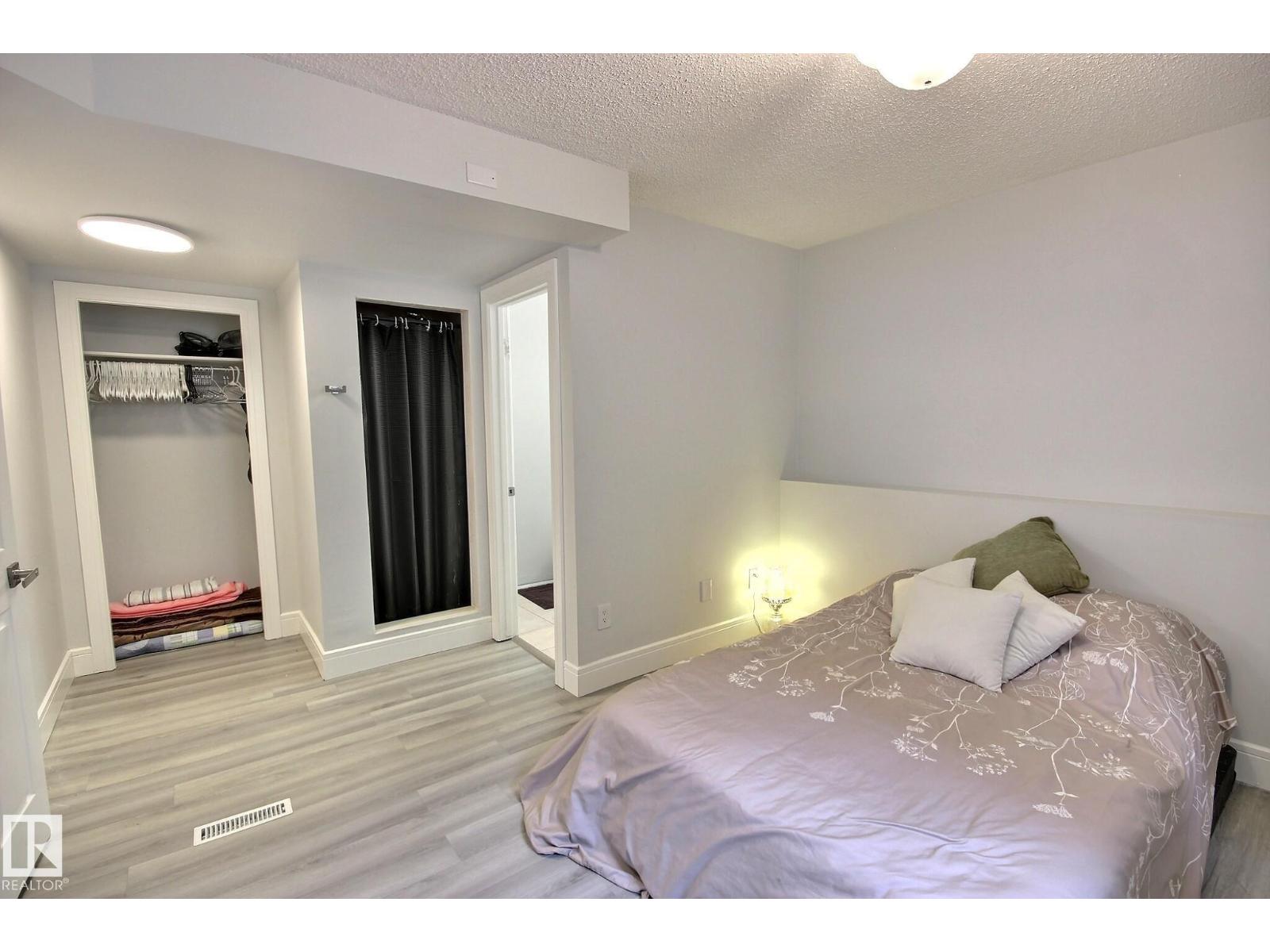 10735 BEAUMARIS RD NW, Edmonton