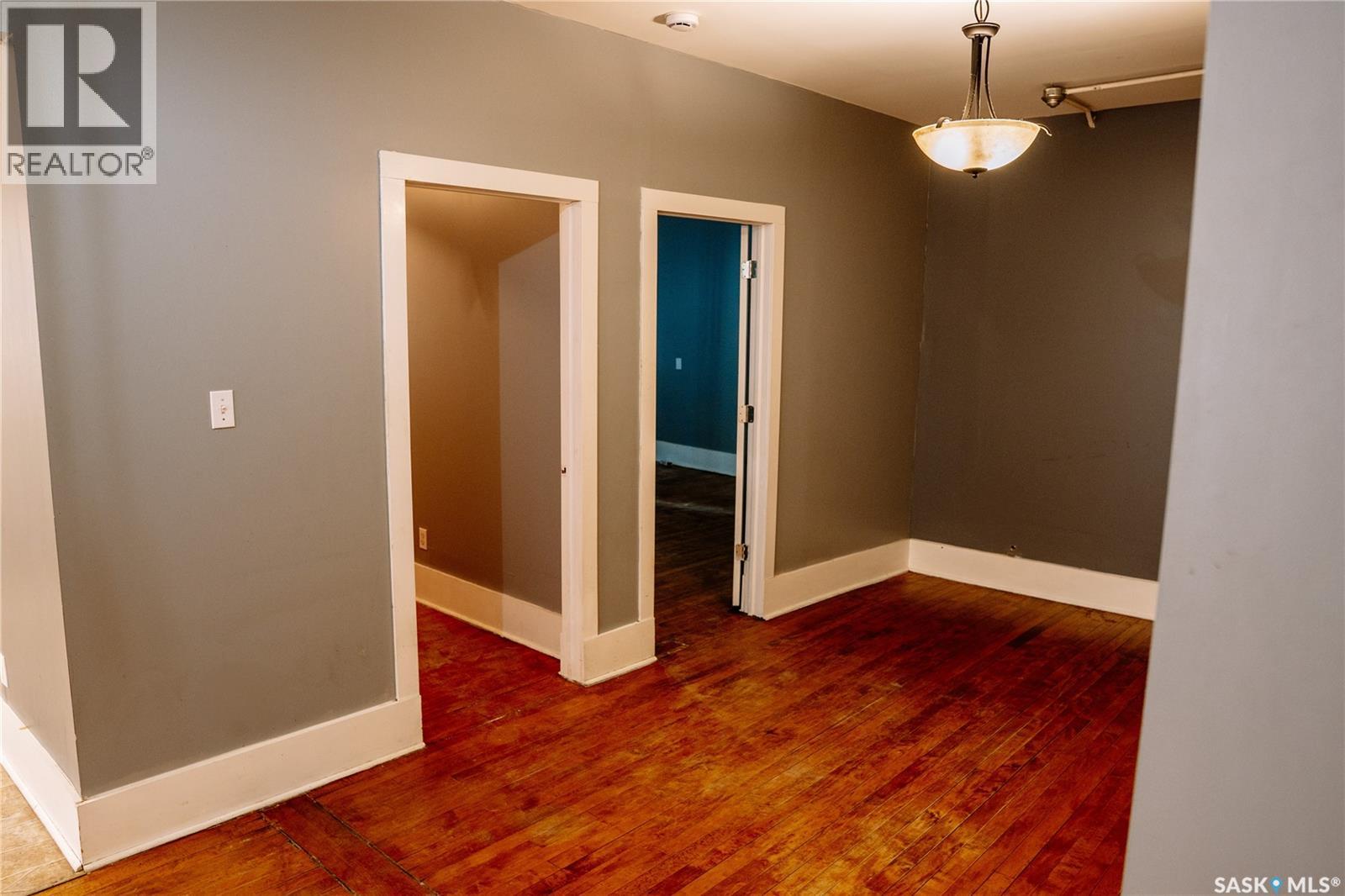 1174 ALBERT STREET - 12