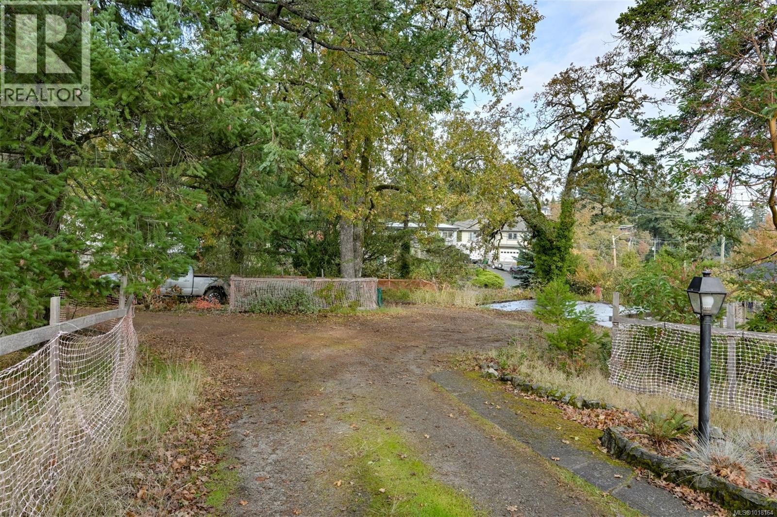  3841 Wilkinson Road, Saanich
