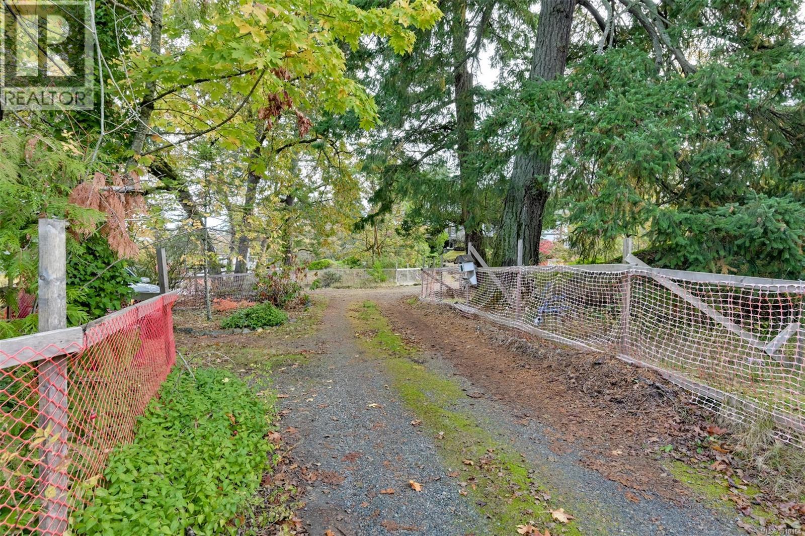  3841 Wilkinson Road, Saanich