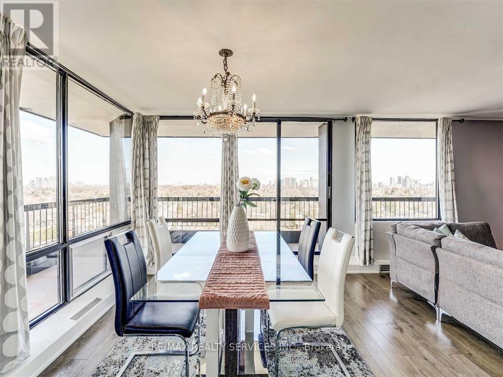 1201 - 135 ANTIBES DRIVE - Photo 3 of 15, Toronto (Westminster-Branson), Ontario