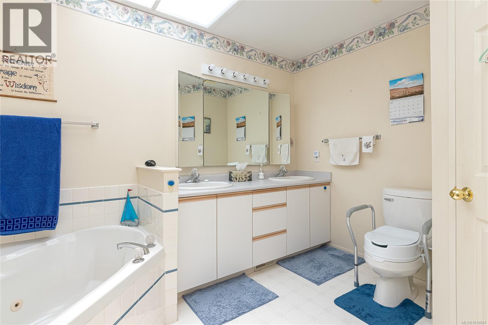  3713 Pointer Place, Saanich