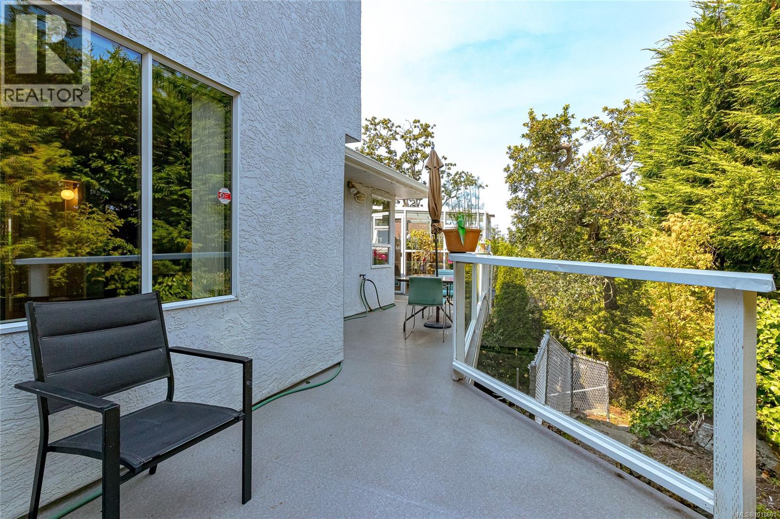  3713 Pointer Place, Saanich