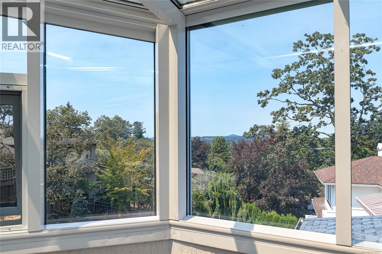  3713 Pointer Place, Saanich