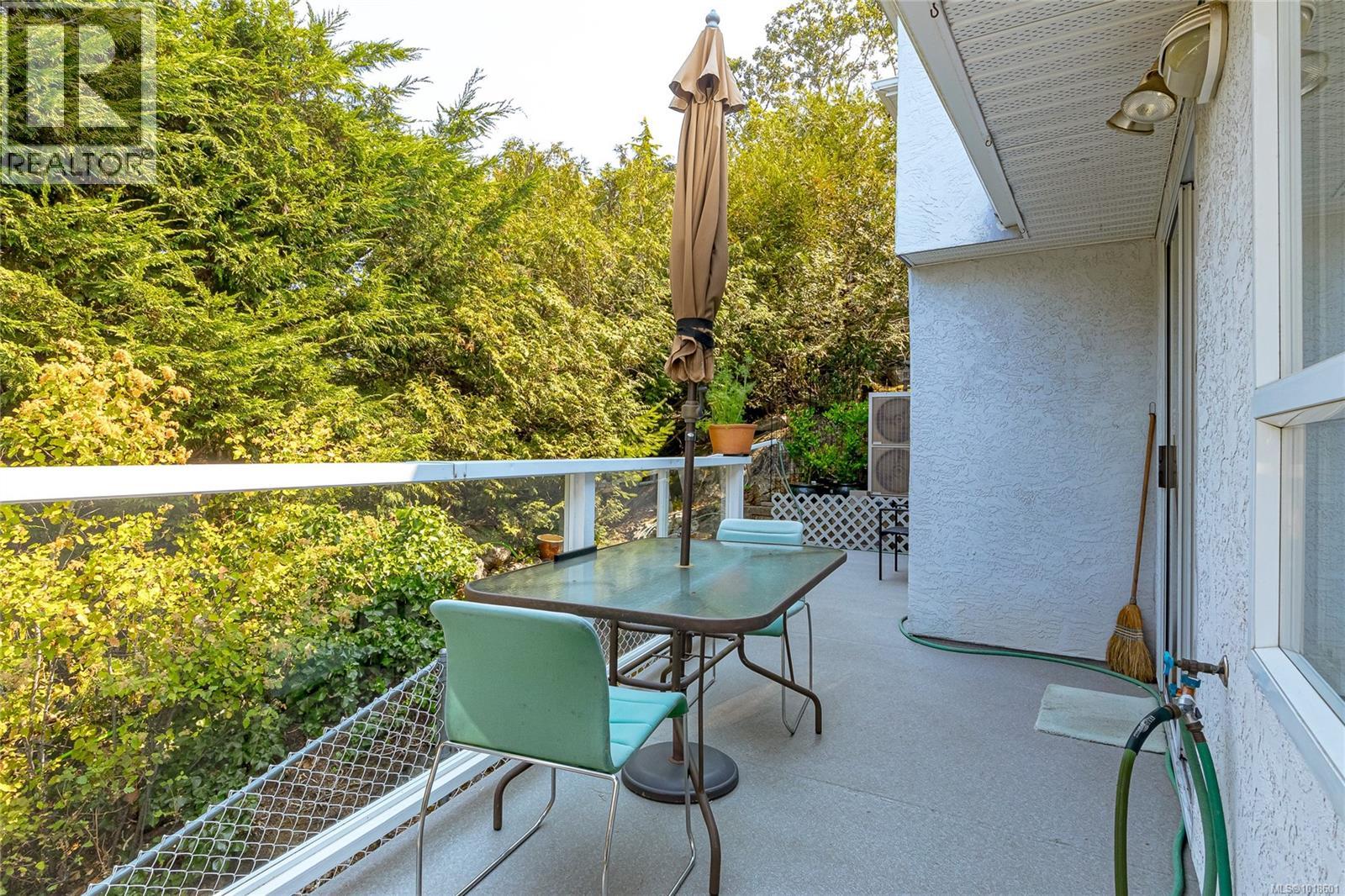  3713 Pointer Place, Saanich