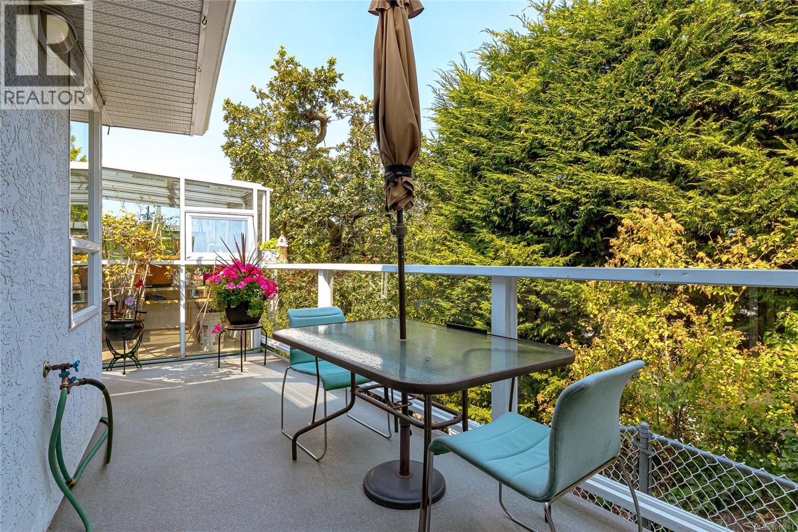  3713 Pointer Place, Saanich