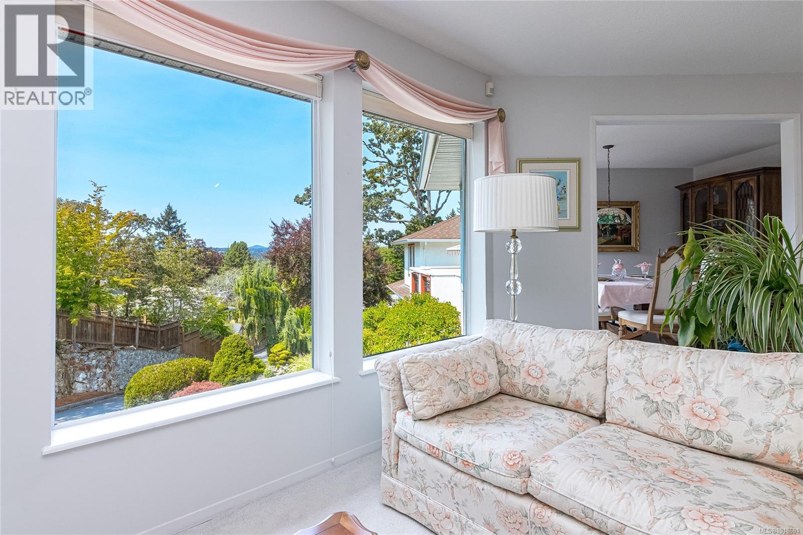  3713 Pointer Place, Saanich
