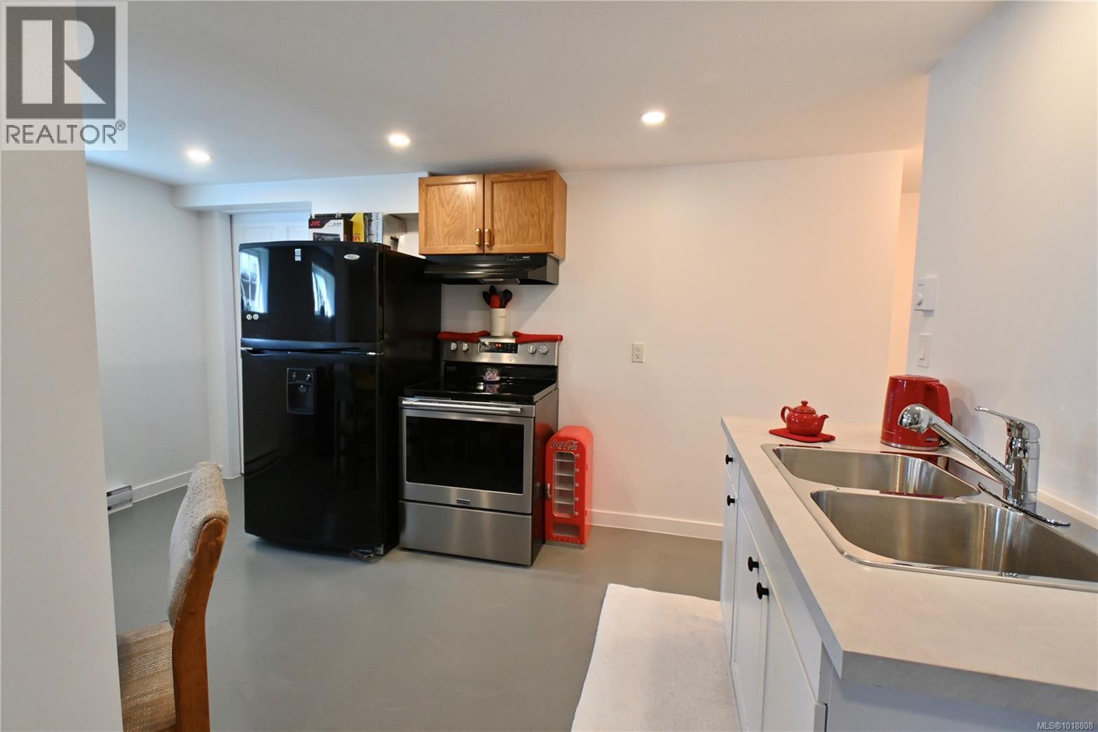 820 10th Ave, Campbell River