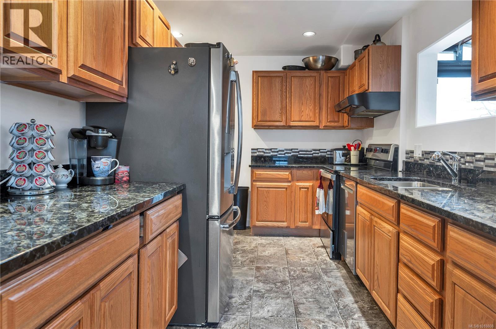 820 10th Ave, Campbell River