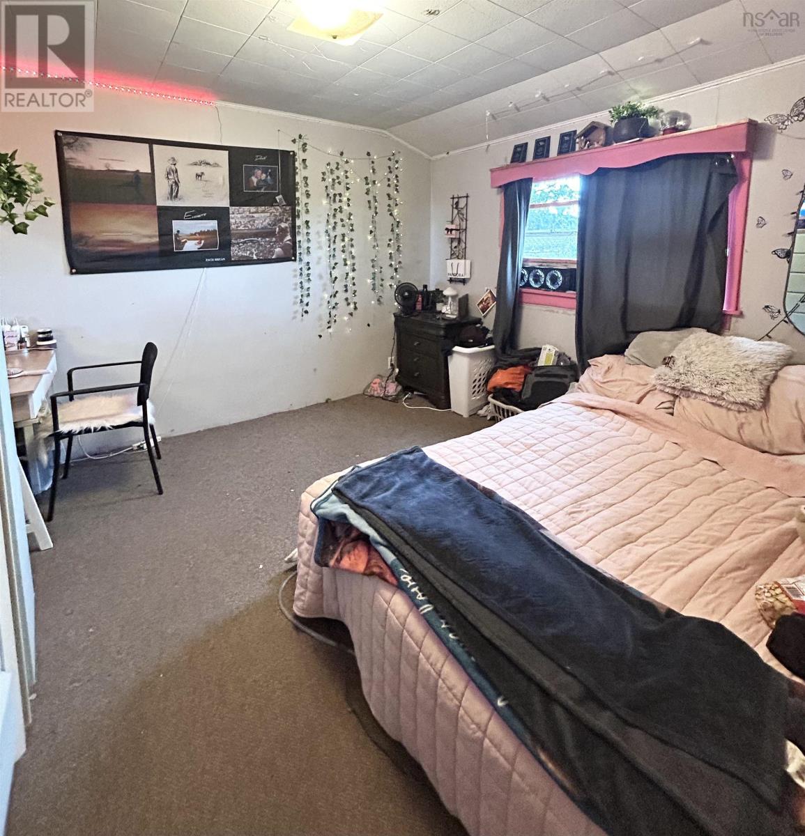 Property 25 of 28 of 10213 Durham Street