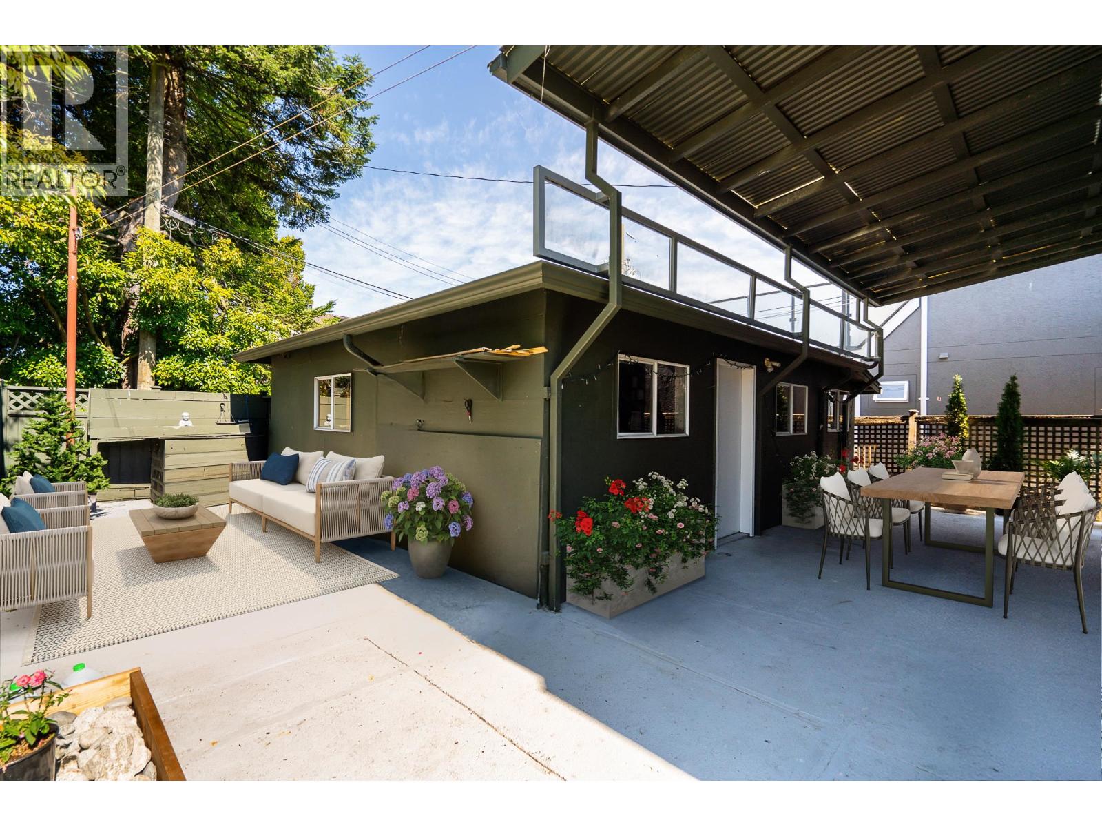 3099 W 6TH AVENUE, Vancouver