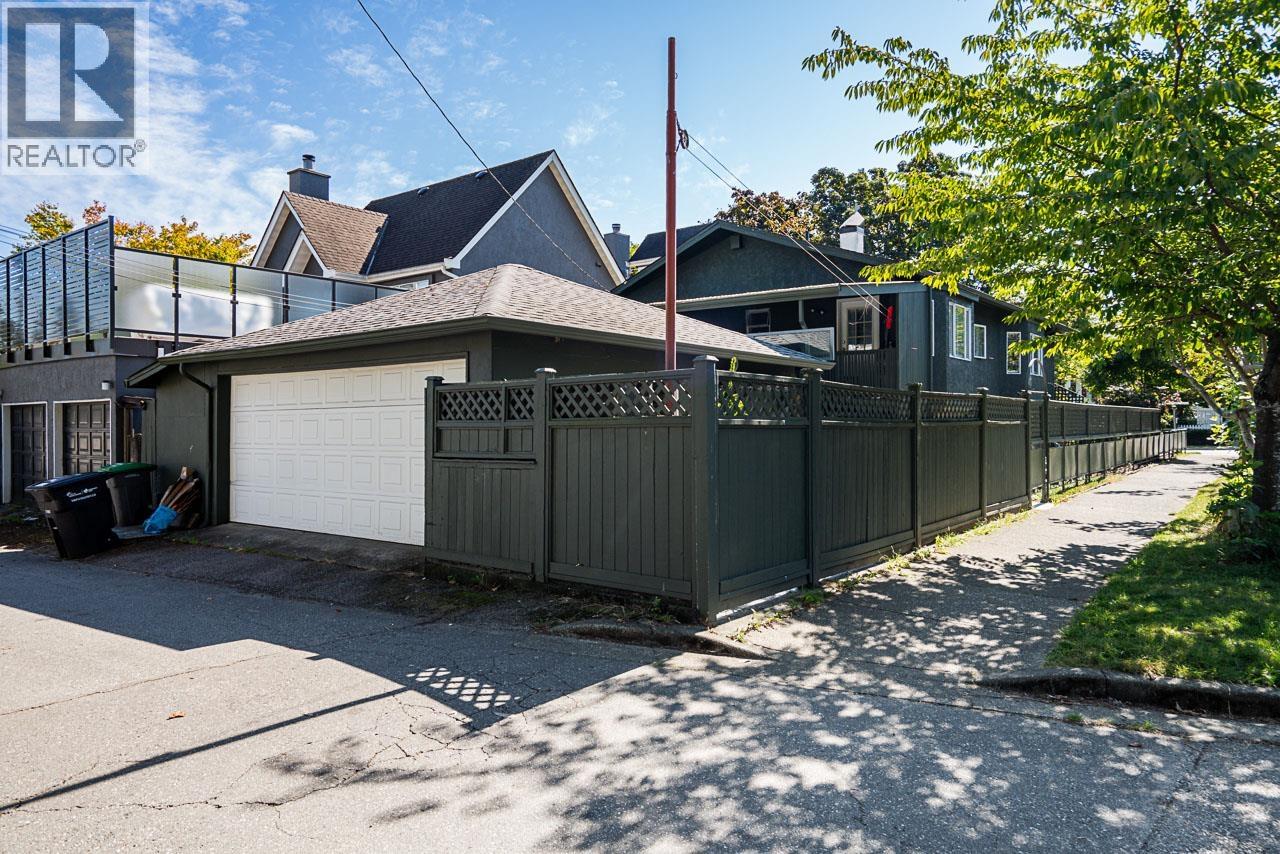 3099 W 6TH AVENUE, Vancouver
