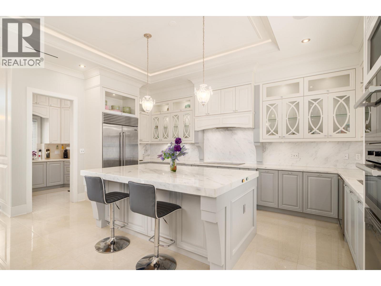 10820 FORRILON Place, Richmond