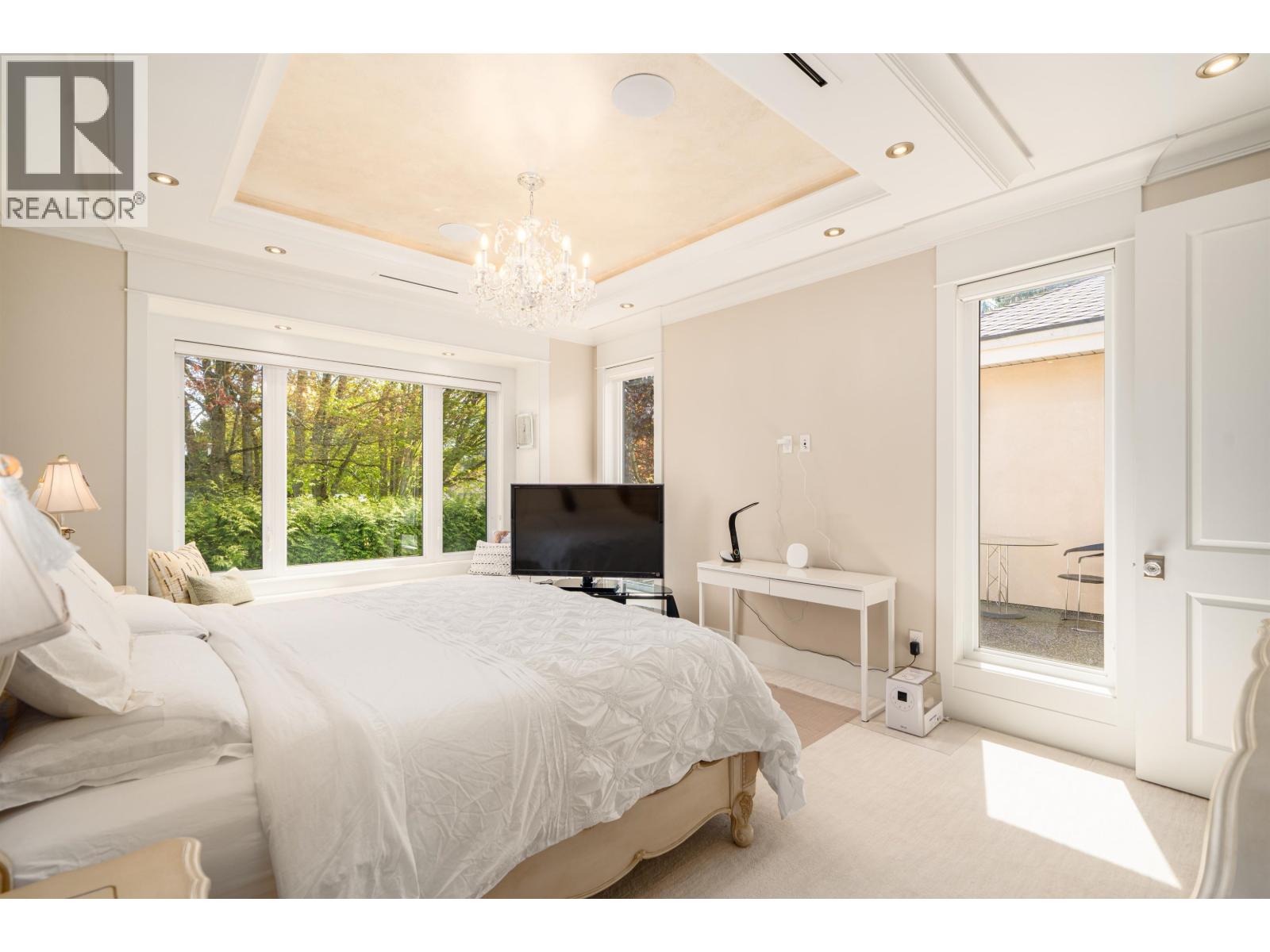 10820 FORRILON Place, Richmond