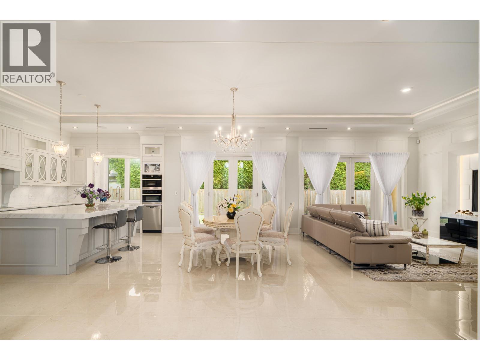 10820 FORRILON Place, Richmond