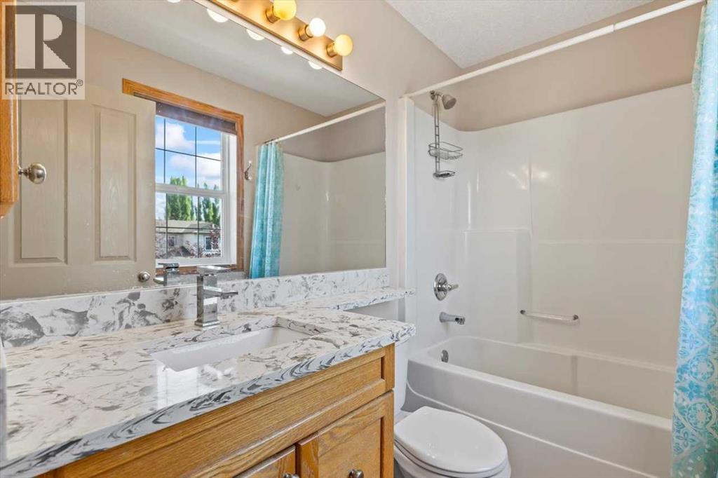 Single Family House for Sale in  Tuscany Ridge Heights NW Tuscany Calgary 