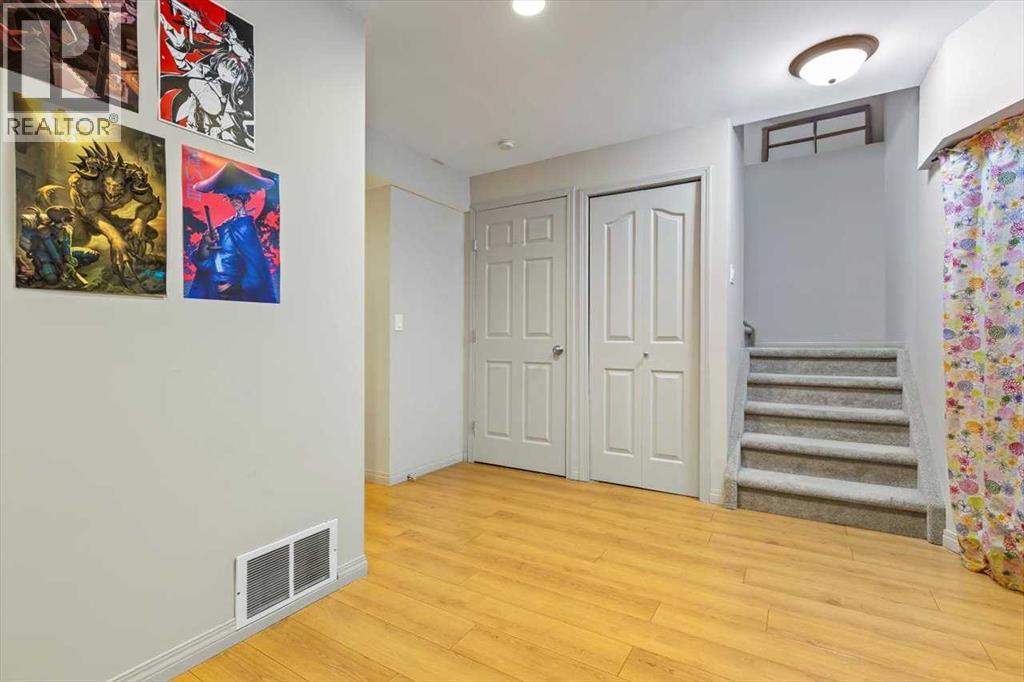 Single Family House for Sale in  Tuscany Ridge Heights NW Tuscany Calgary 