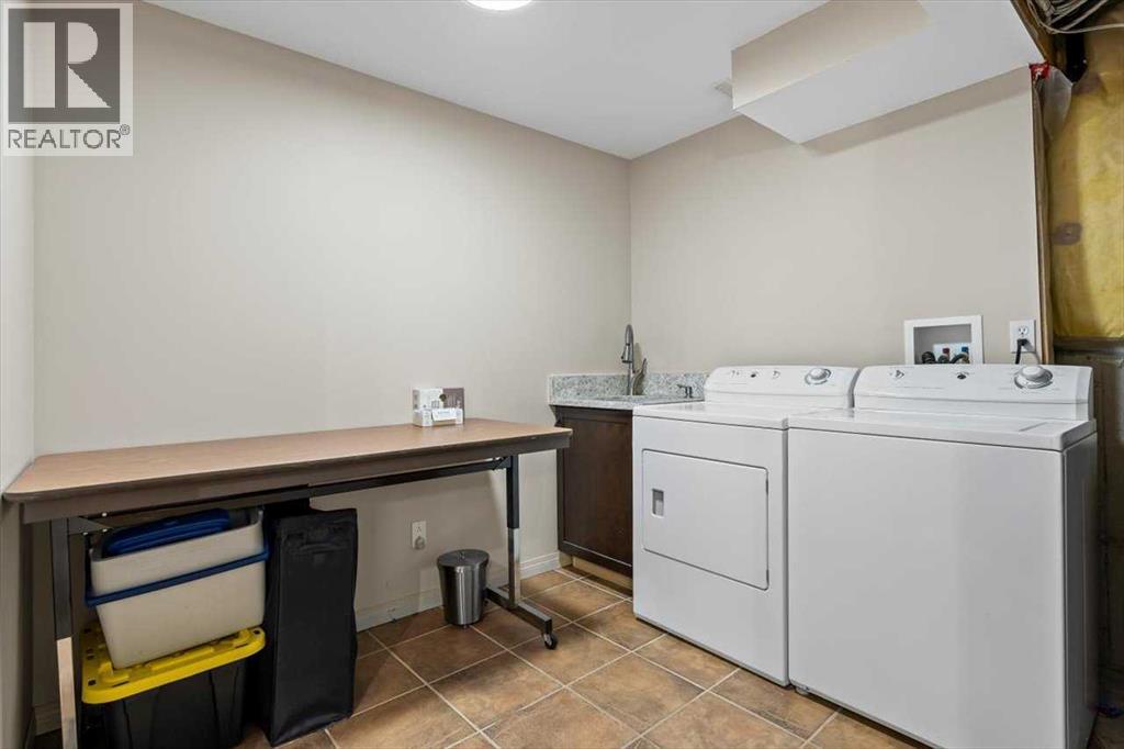 Single Family House for Sale in  Tuscany Ridge Heights NW Tuscany Calgary 