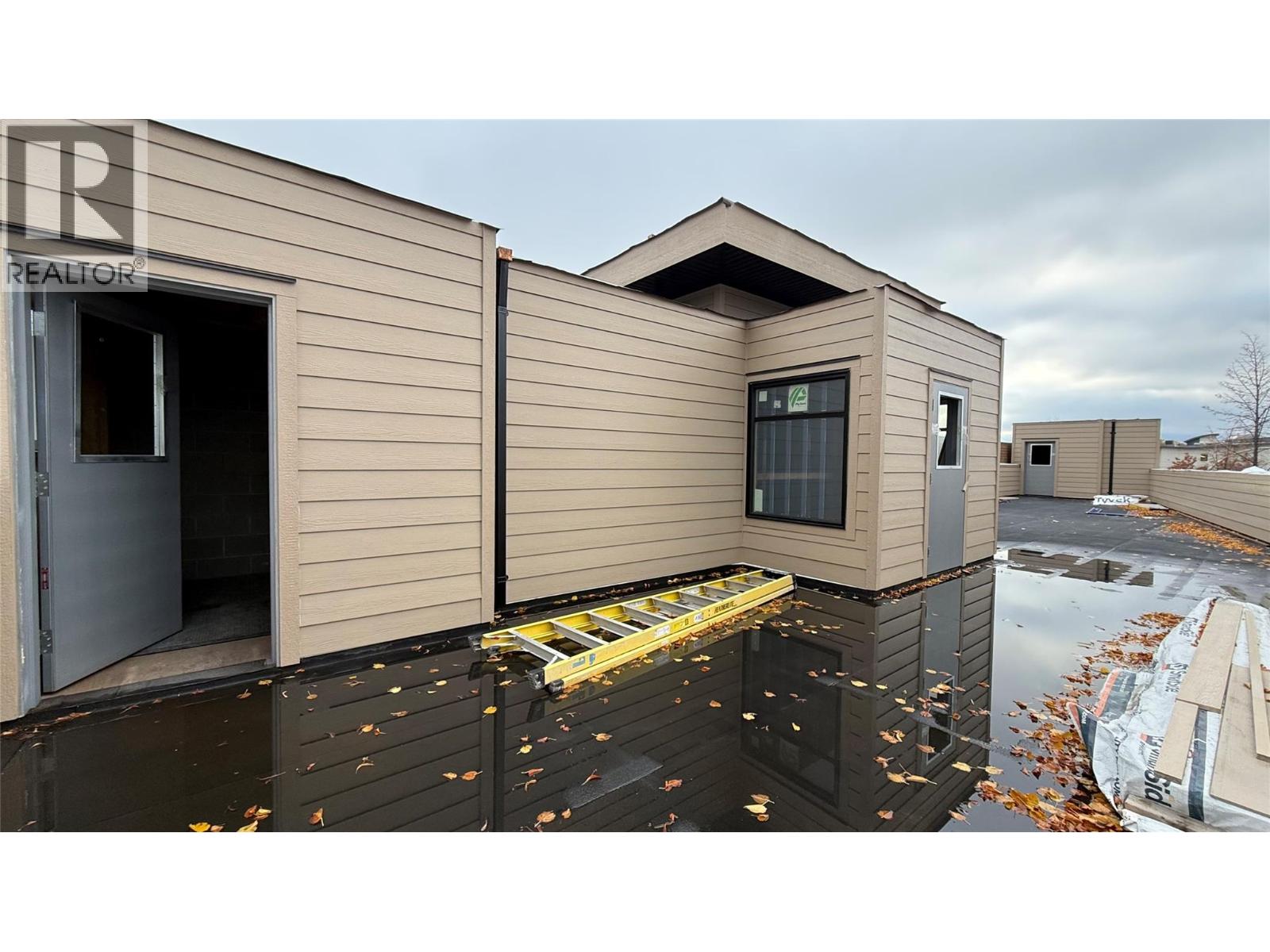  1659 Water Street, Kelowna