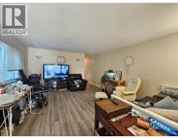 3 21091 Lougheed Highway, Maple Ridge, BC V2X2R2 Photo 12