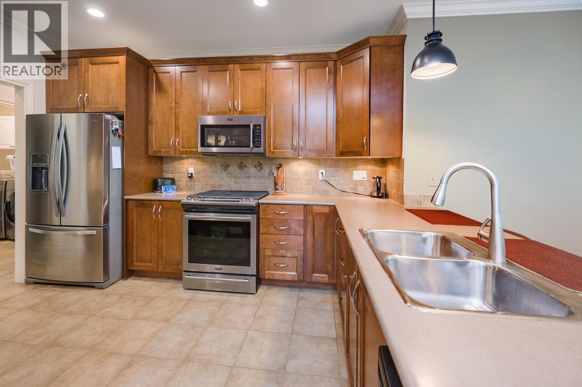 #1-6105 RIVER Road, Delta