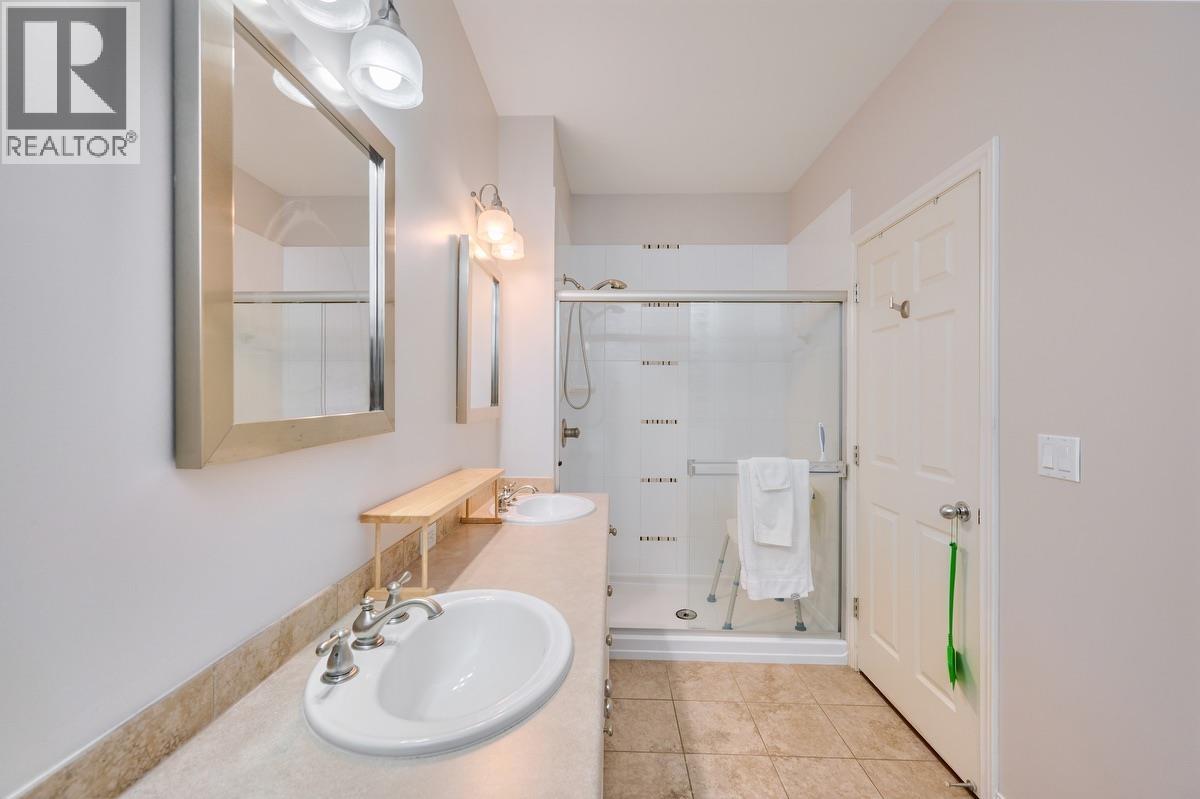 #1-6105 RIVER Road, Delta