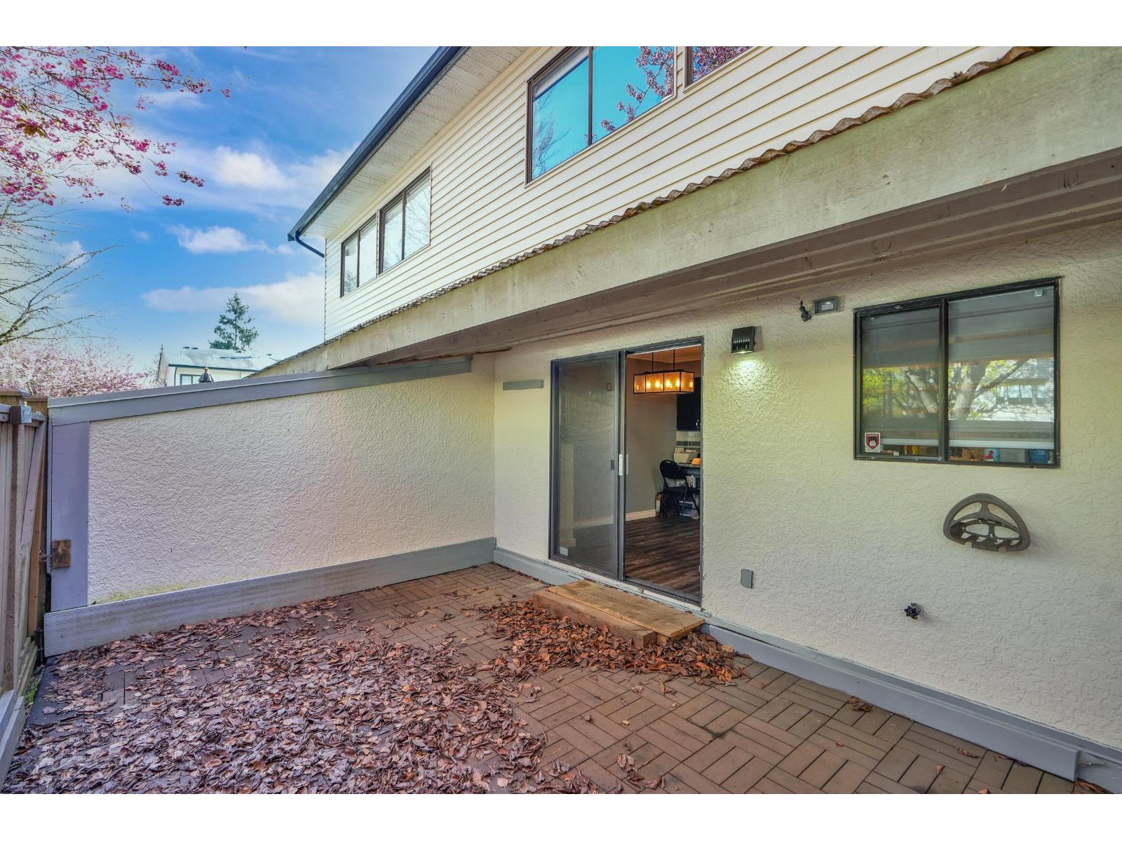 16 5271 204 STREET, Langley