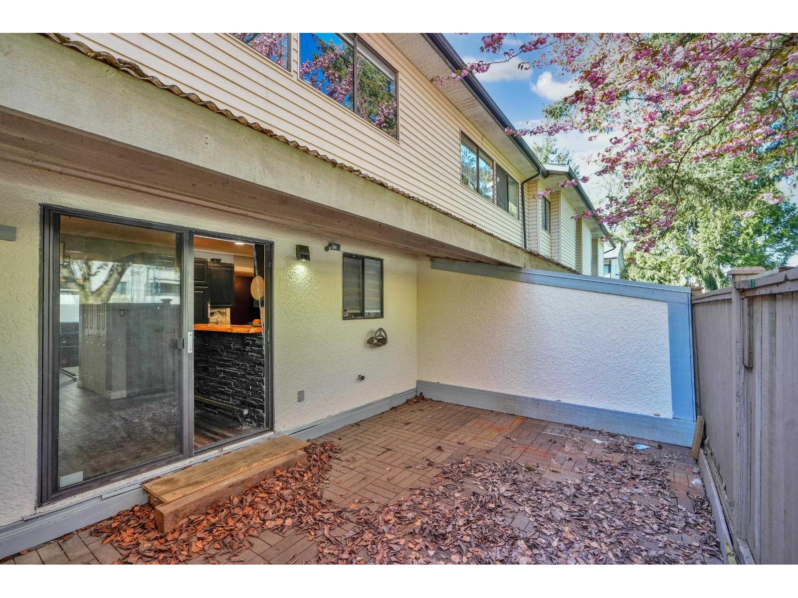 16 5271 204 STREET, Langley