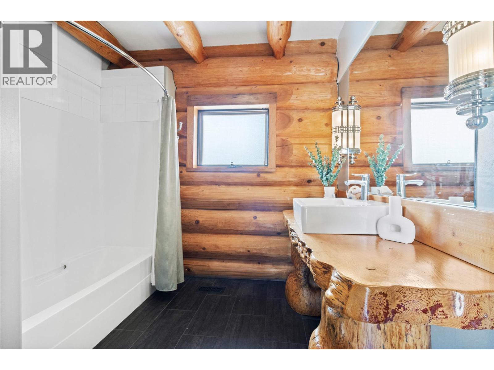  3667 Braelyn Road, Tappen