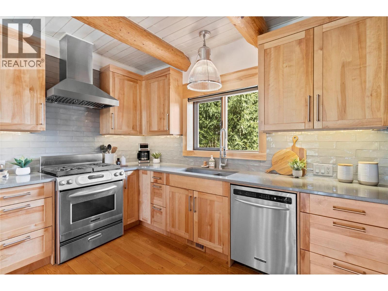  3667 Braelyn Road, Tappen