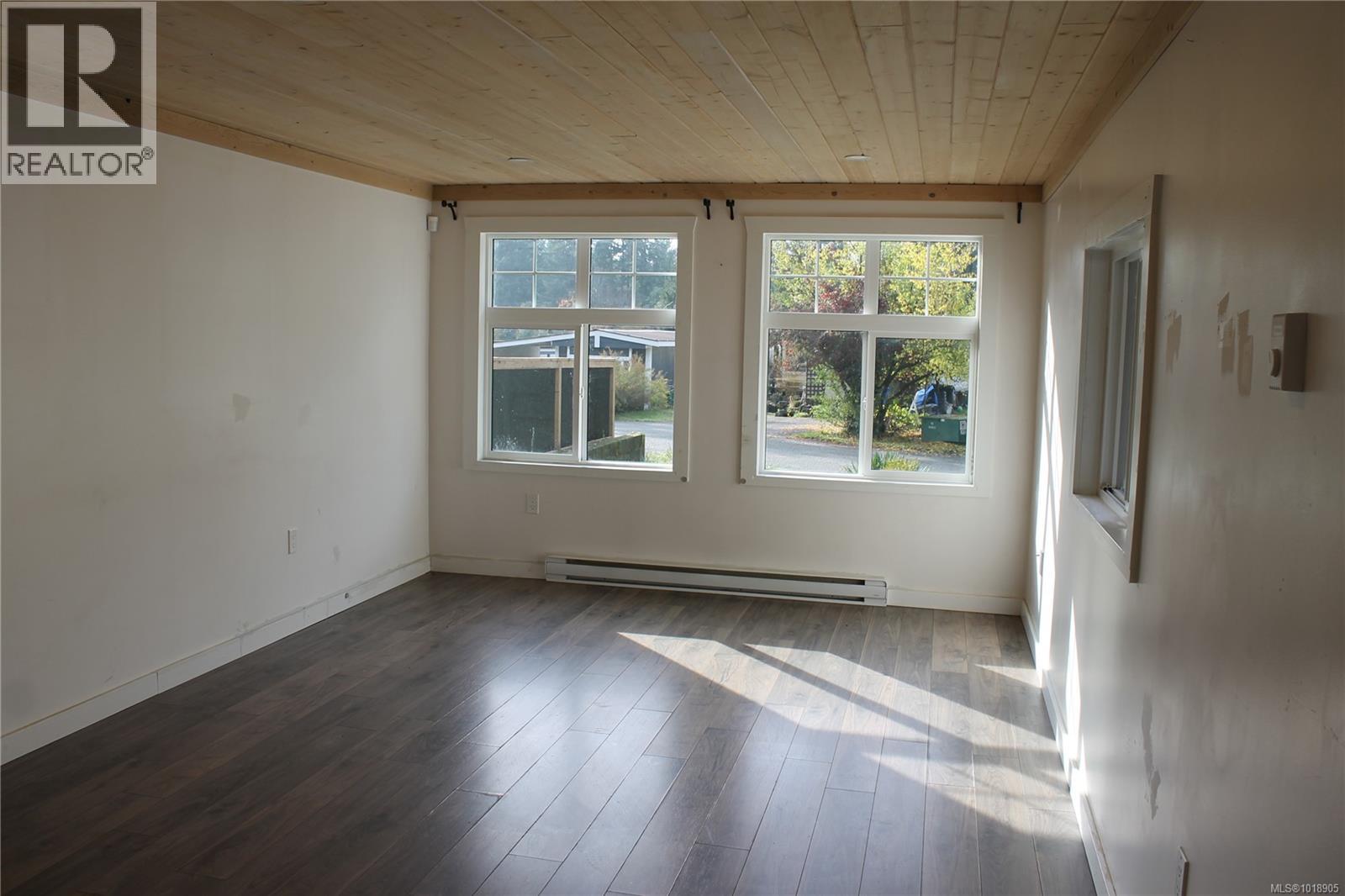 #34 2785 WALLBANK RD - 4