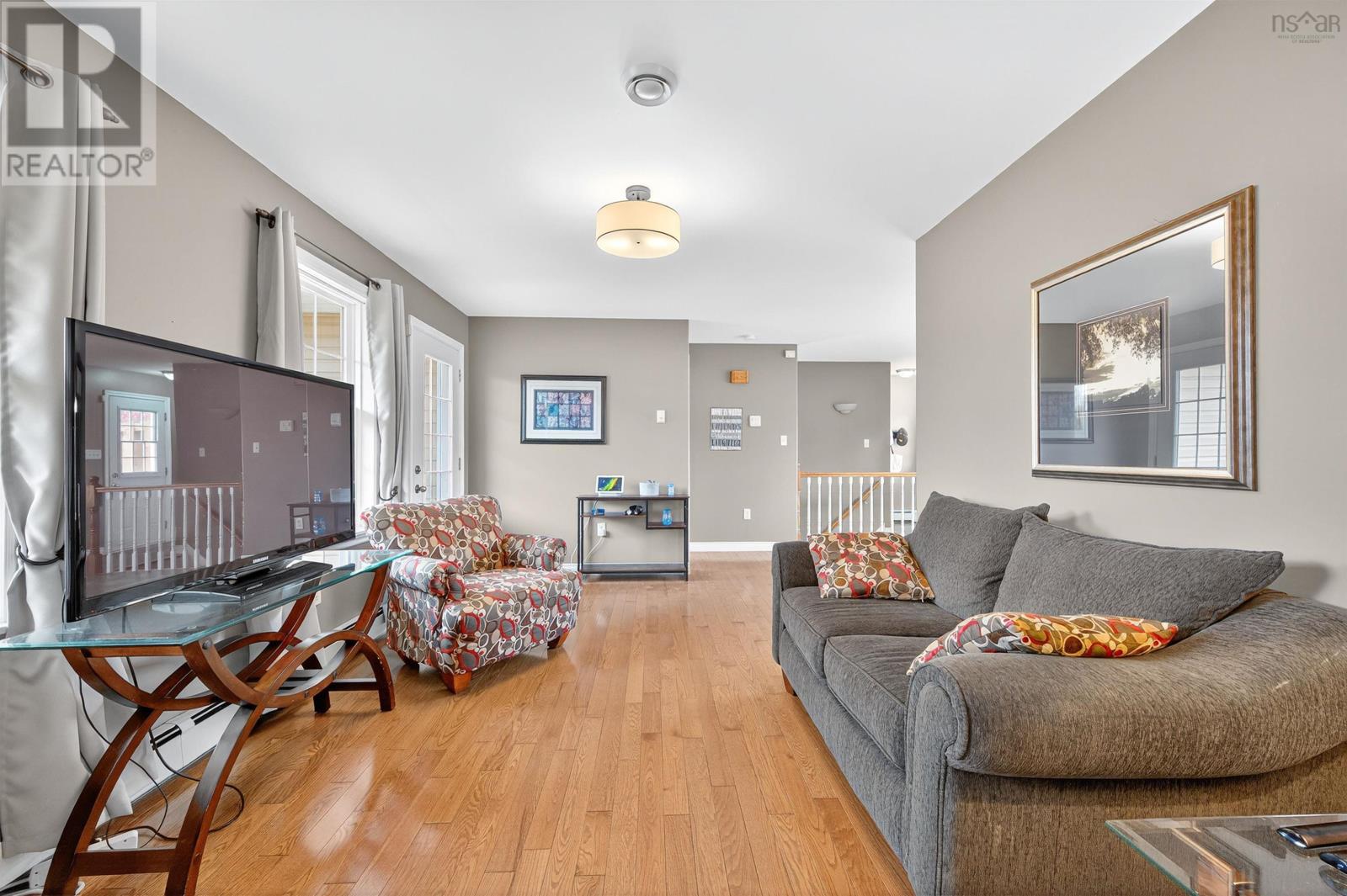 Property 27 of 49 of 123 BARRINGTON