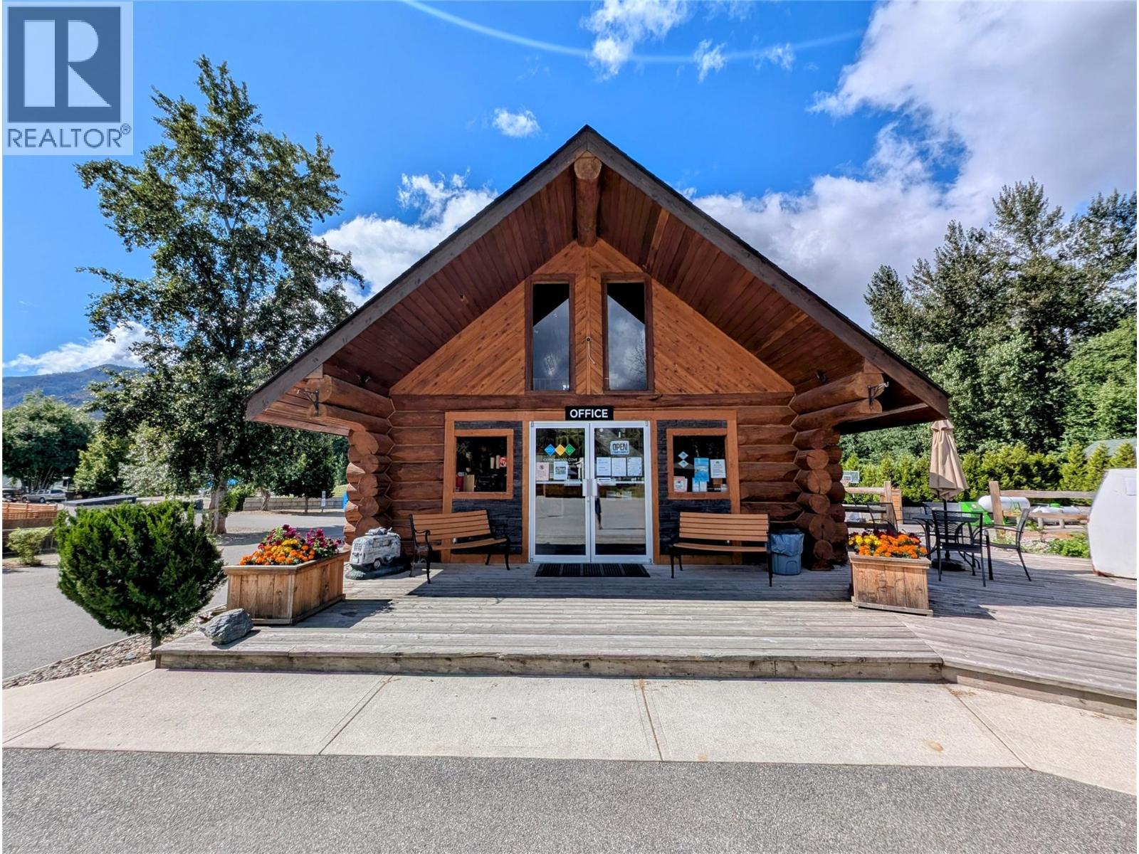 27 COTTONWOOD DRIVE - 16