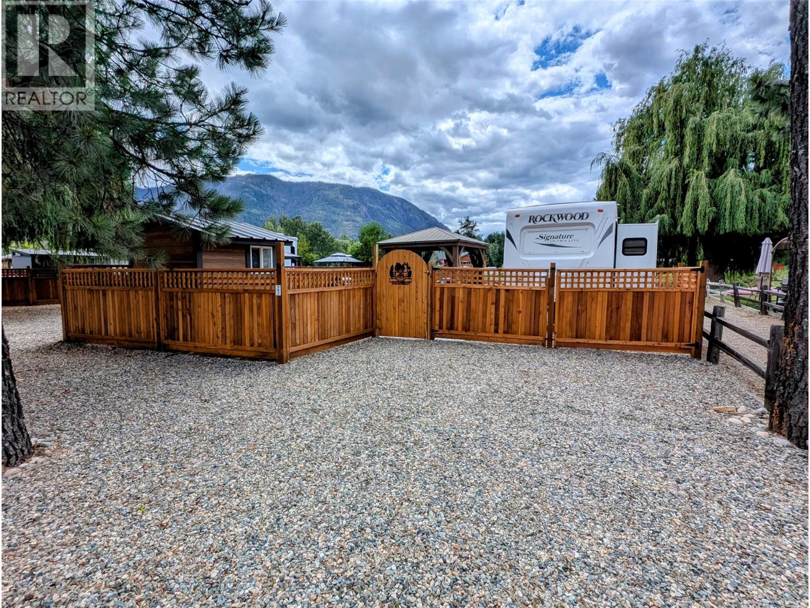 27 COTTONWOOD DRIVE - 23