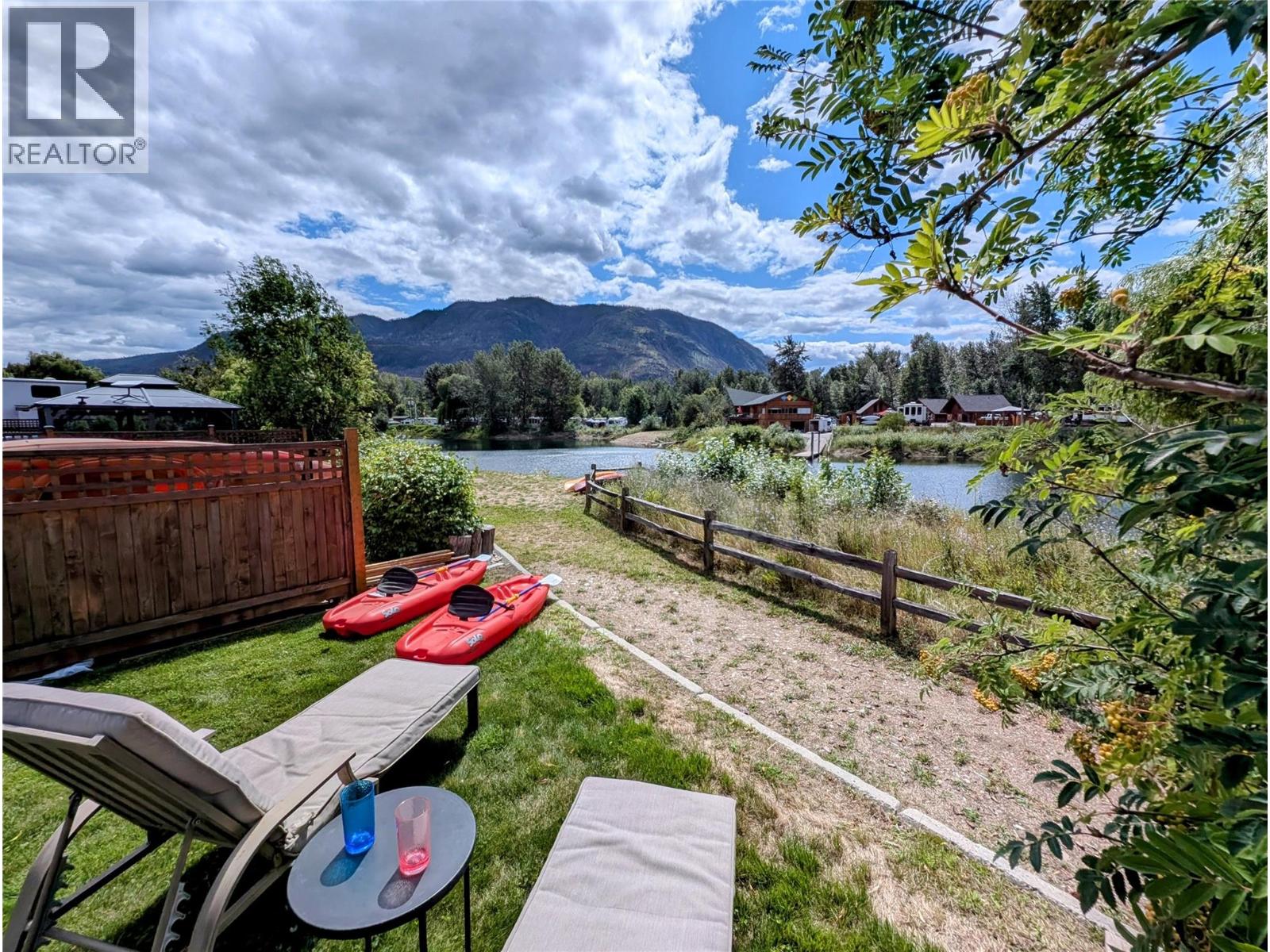 27 COTTONWOOD DRIVE - 37