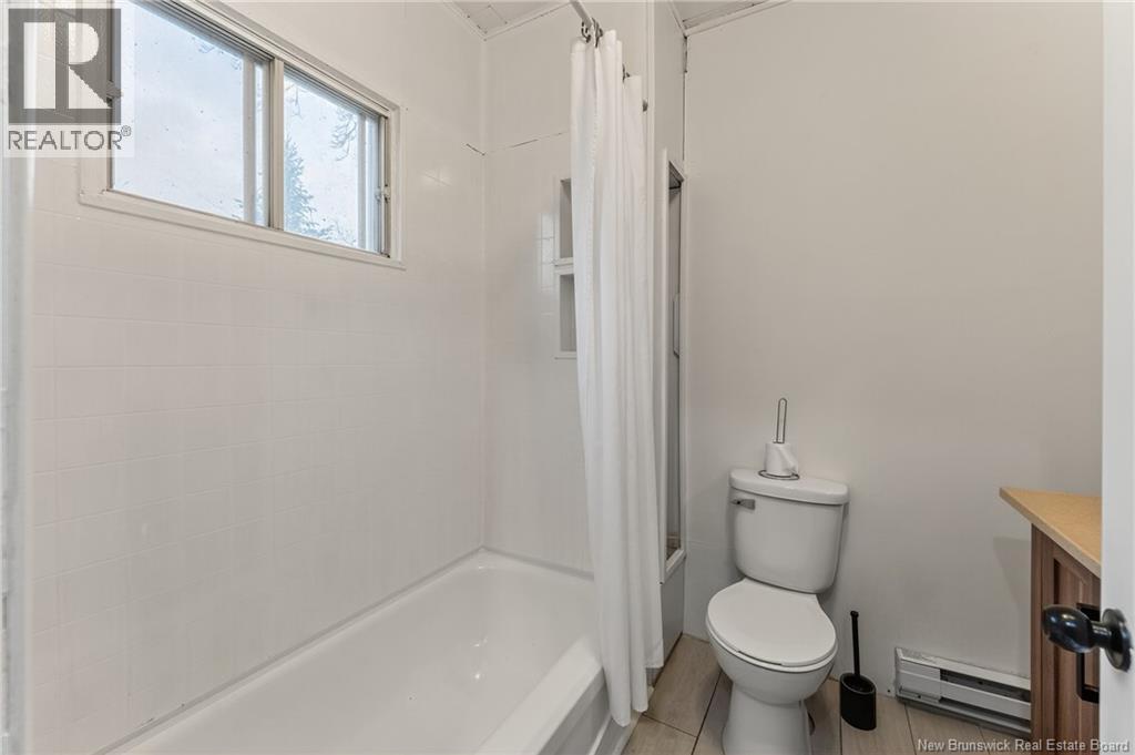 36 QUEENSWAY WAY - 45