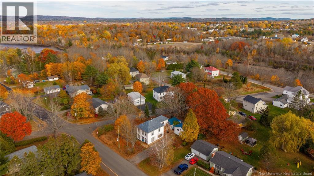 36 QUEENSWAY WAY - 49