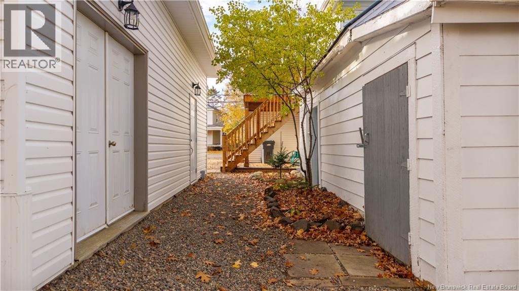 36 QUEENSWAY WAY - 5