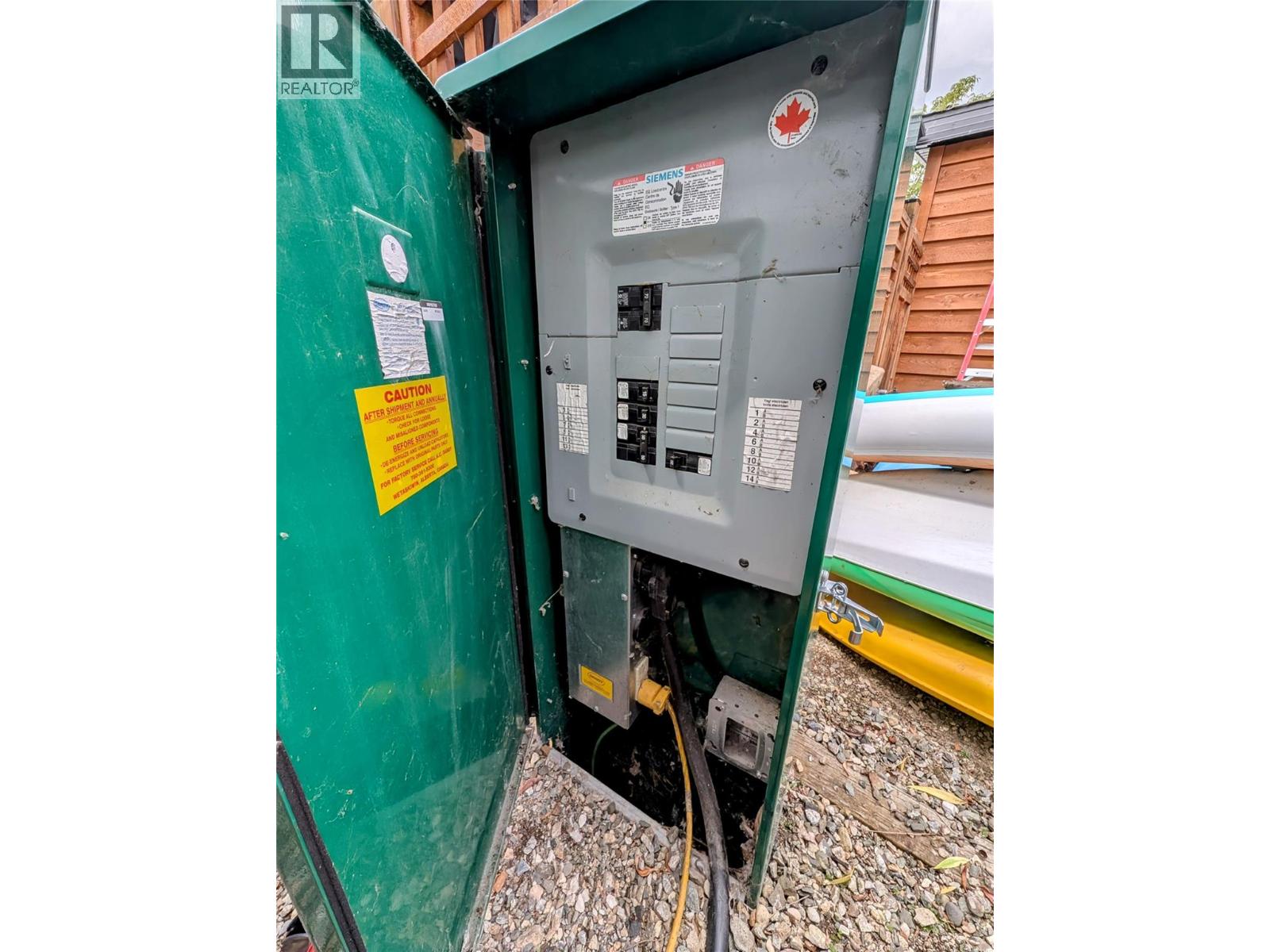 27 COTTONWOOD DRIVE - 21