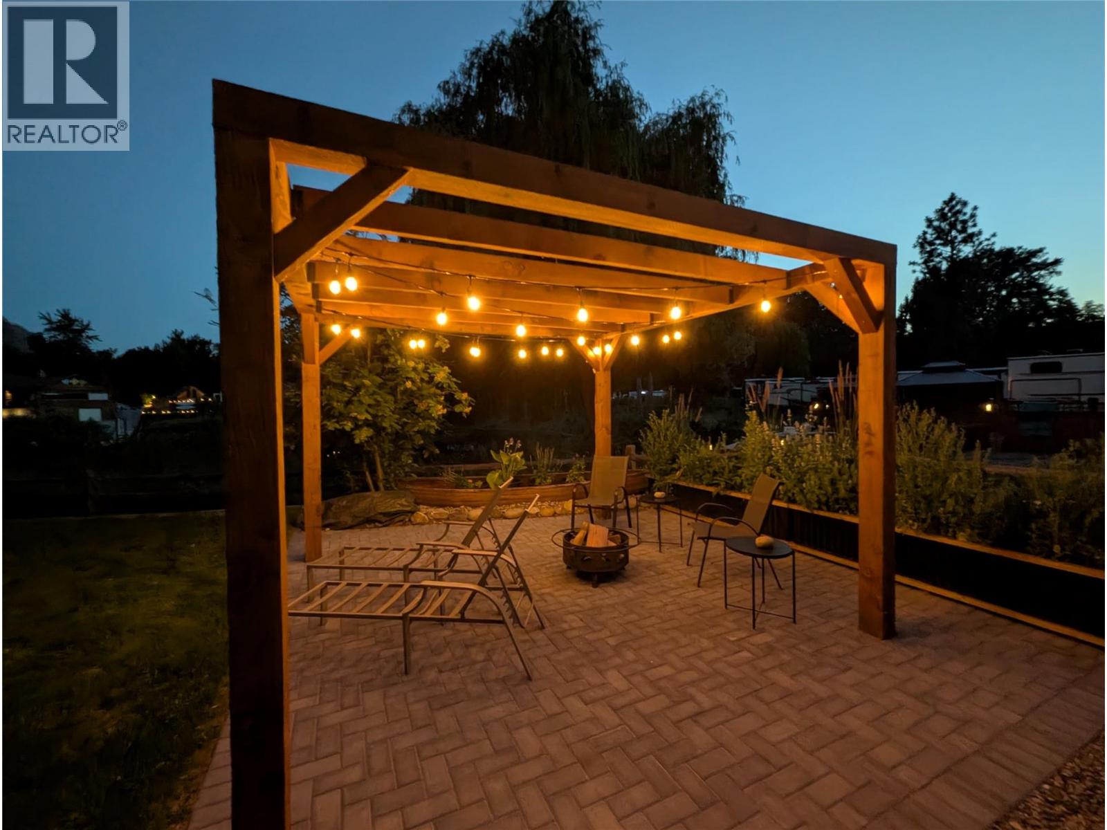 27 COTTONWOOD DRIVE - 47