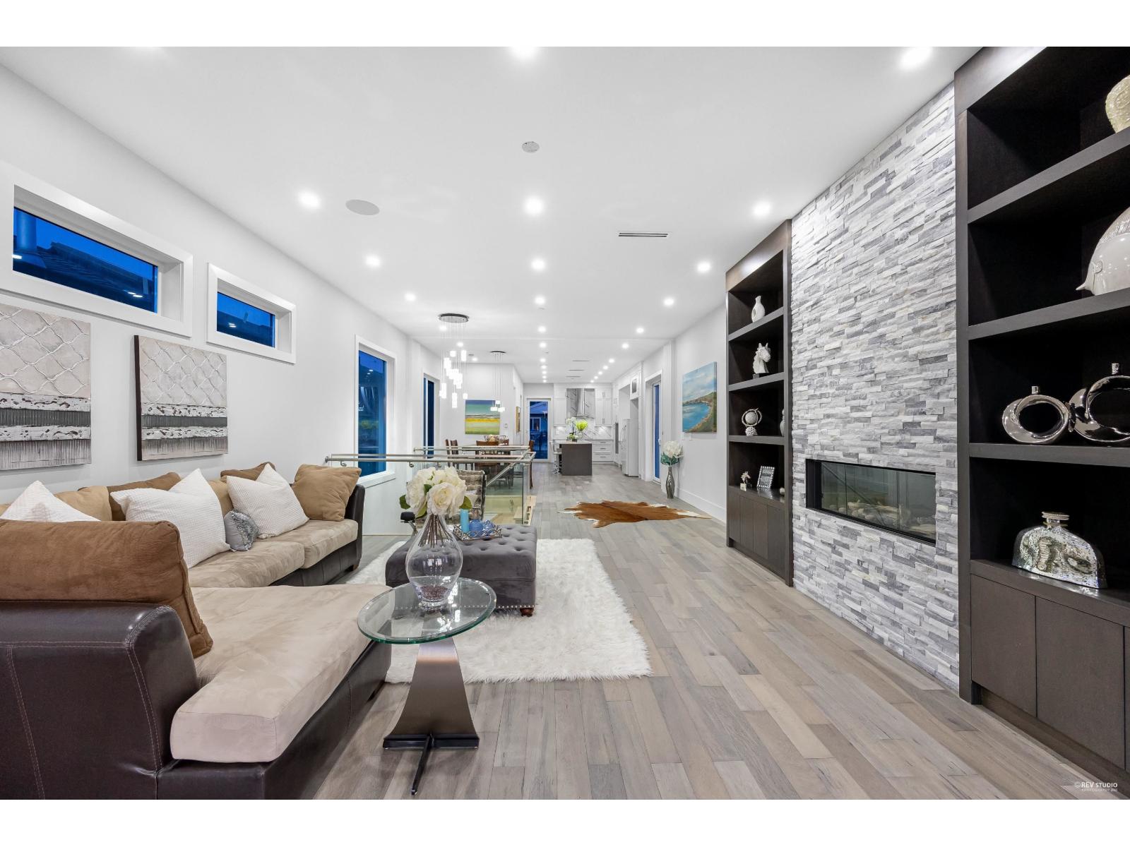 838 STEVENS STREET, White Rock