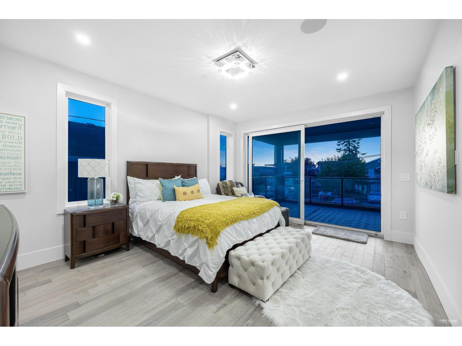 838 STEVENS STREET, White Rock