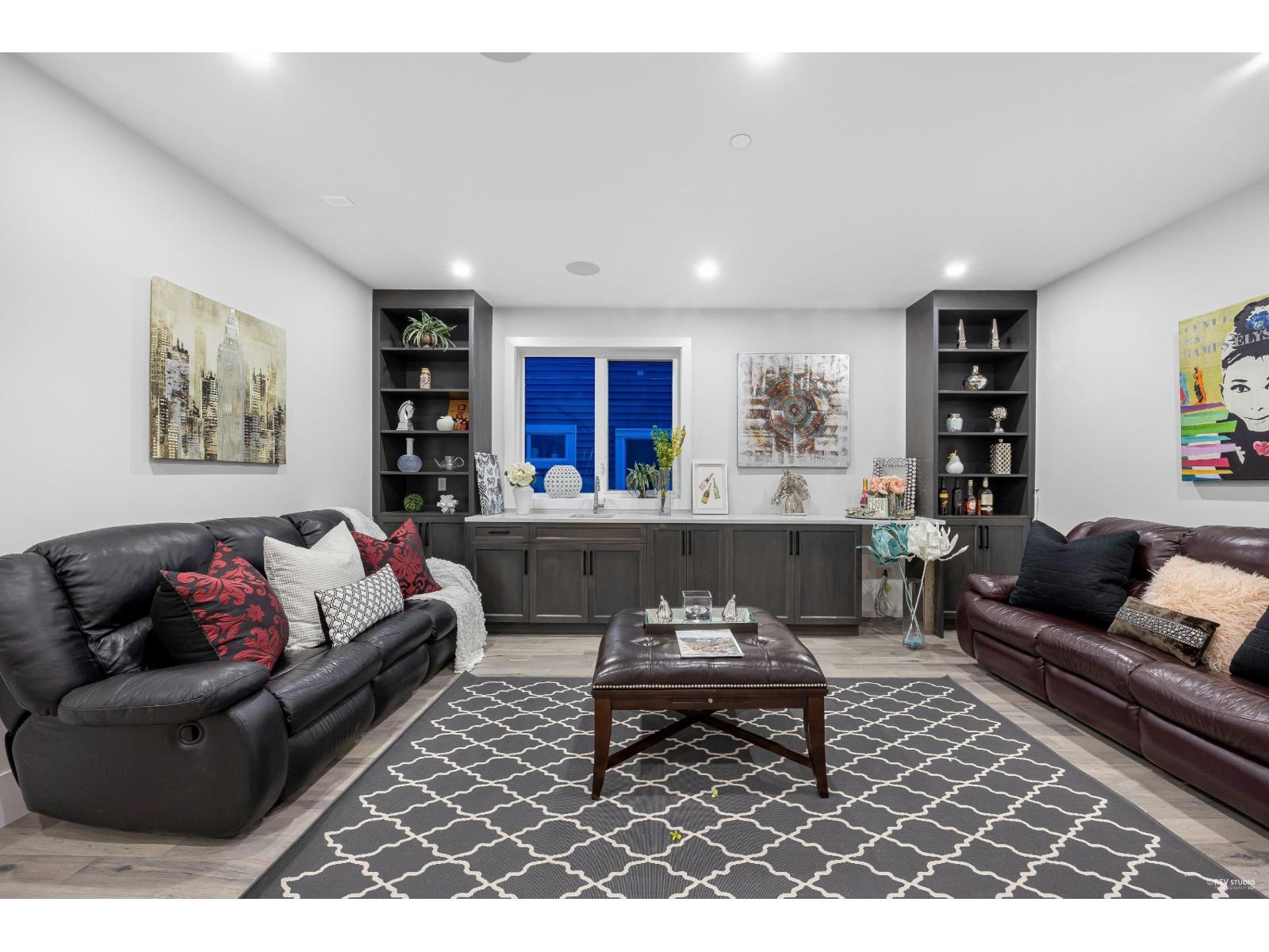 838 STEVENS STREET, White Rock