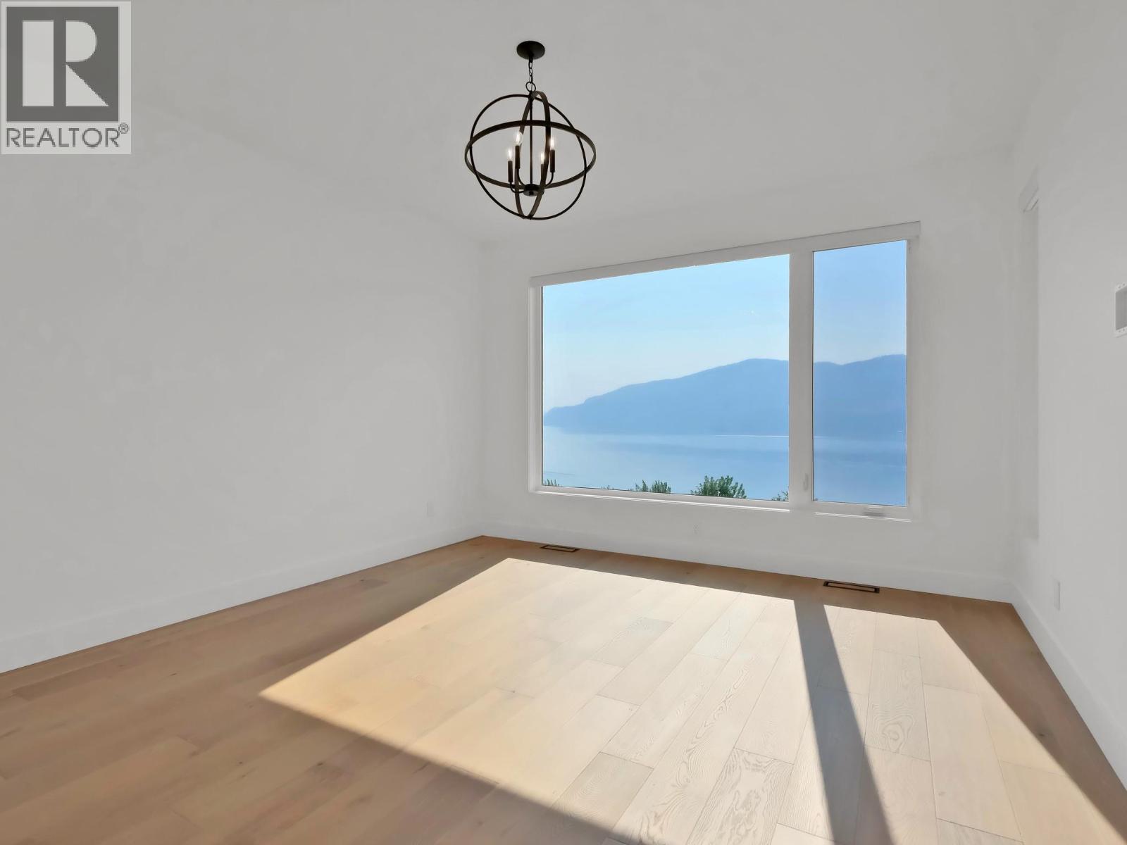 10 9201 Okanagan Centre Road West, Lake Country