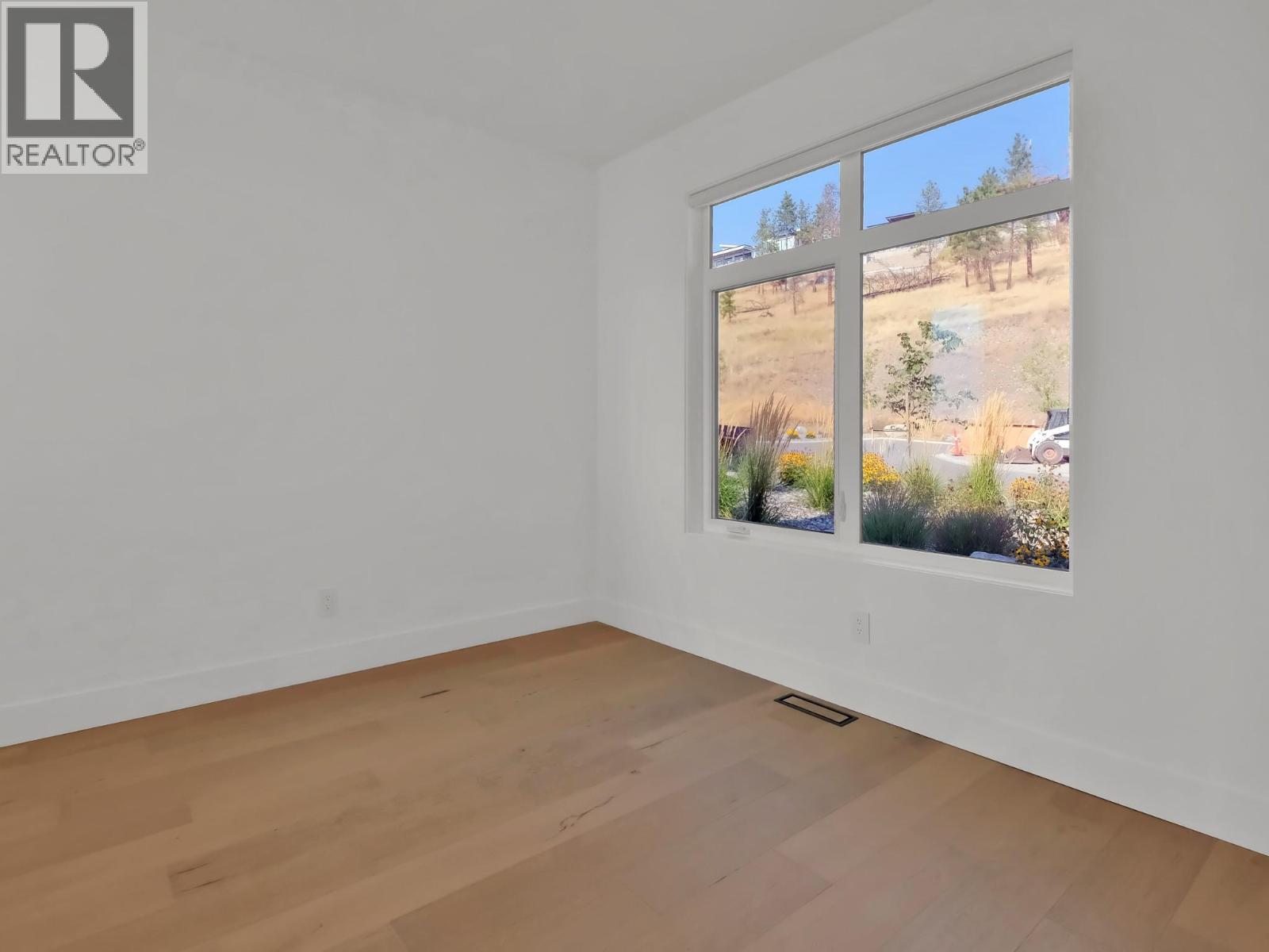 10 9201 Okanagan Centre Road West, Lake Country