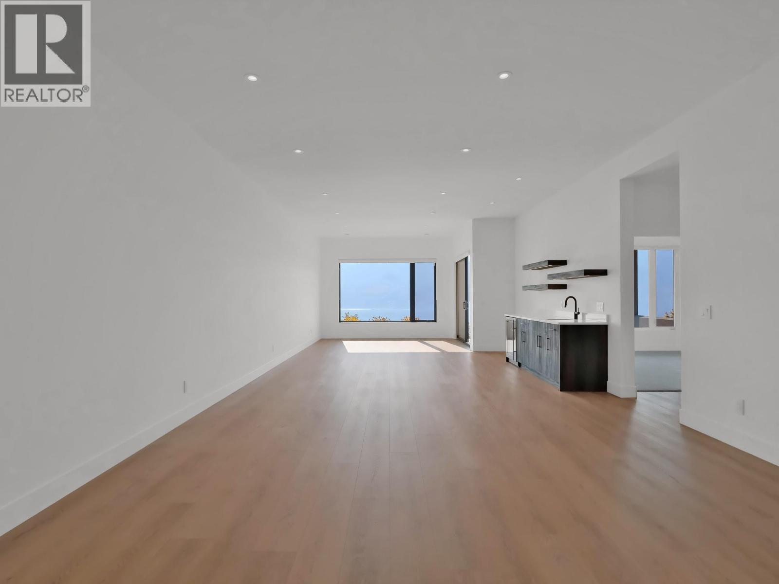 10 9201 Okanagan Centre Road West, Lake Country