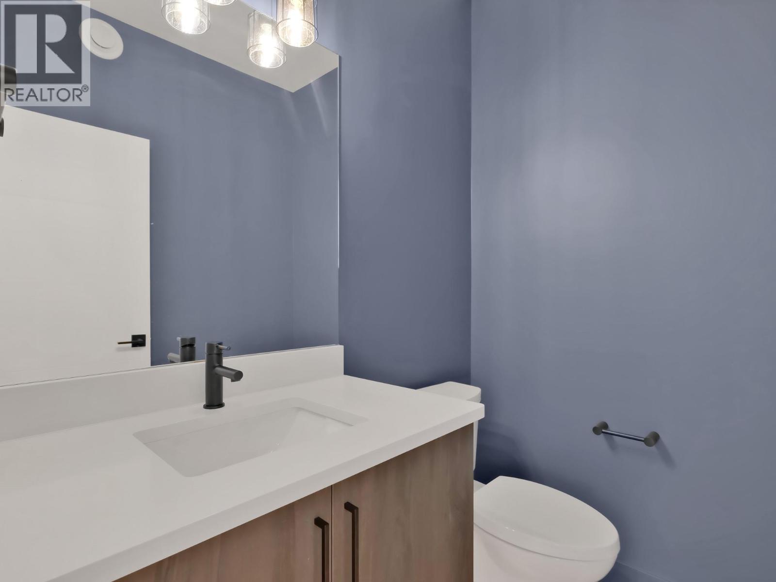 10 9201 Okanagan Centre Road West, Lake Country